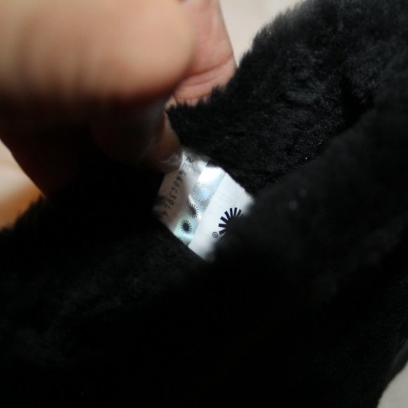 NIB UGG MINI SPILL SEAM SUEDE SHEARLING BOOTS BLACK - Picture 8 of 8